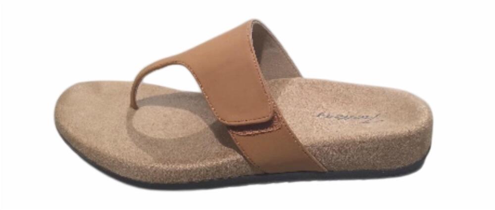 NEW TROTTERS women's petaluma sandal in tan